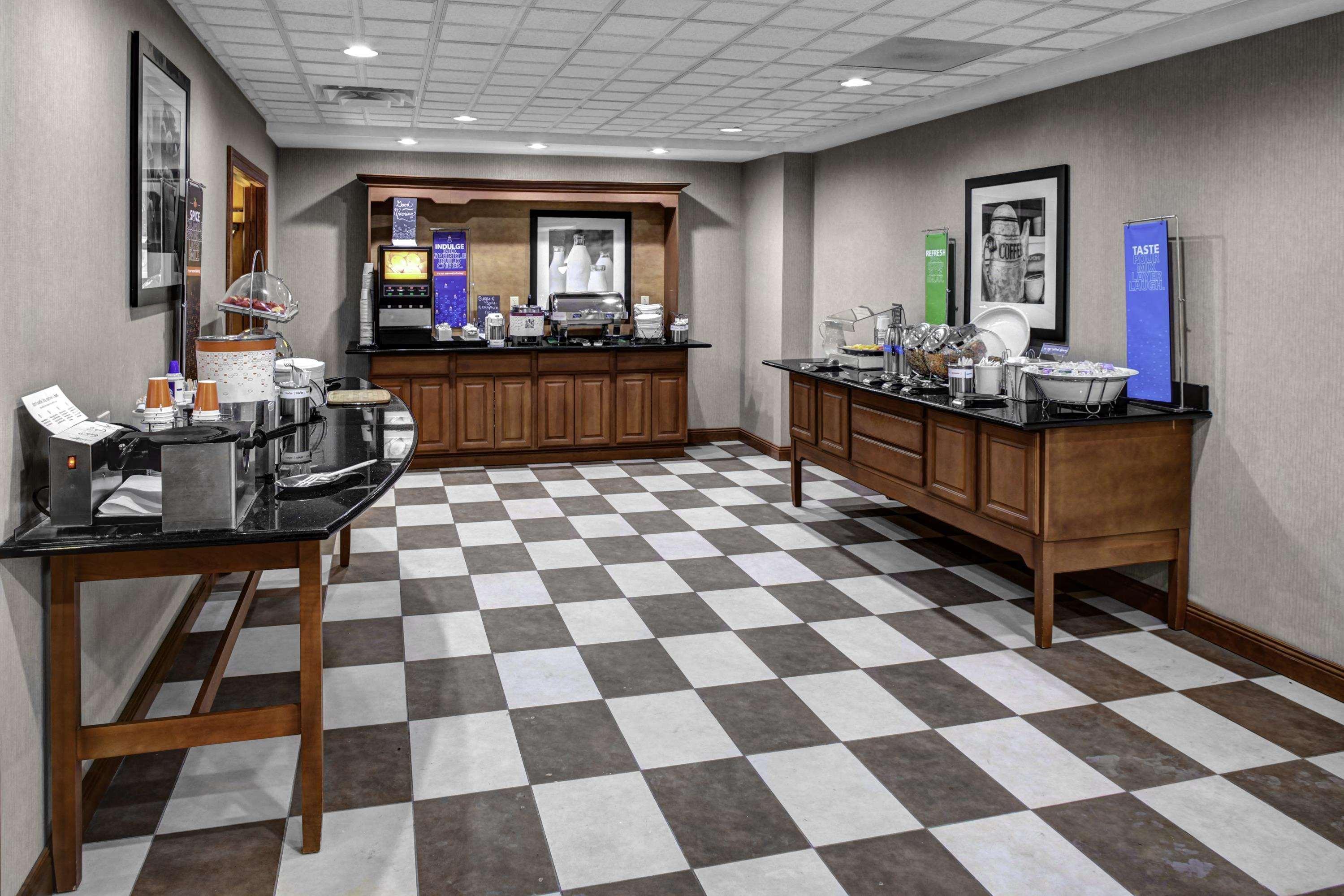 Hampton Inn Coldwater Buitenkant foto